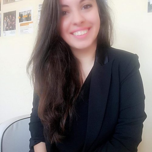 Simona-Esercizio-Psicologa-e-Coach-Familiare-1000x1000